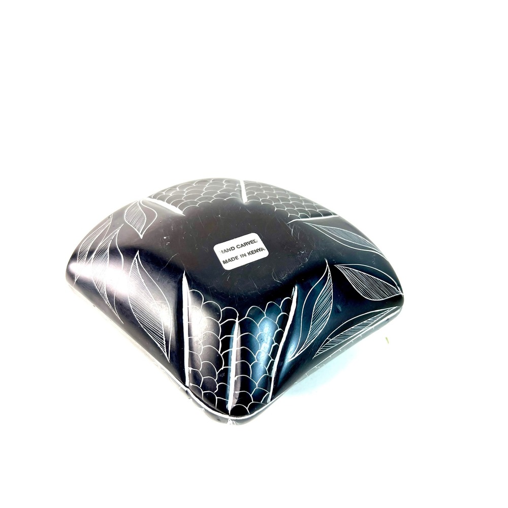 Hand Carved Kenyan‎ Soapstone Trinket Box Black Etched Leaf Scale Design Kenya